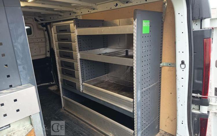 RENAULT TRAFIC  DY-952-SG