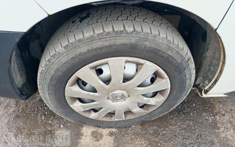 RENAULT TRAFIC  DY-952-SG