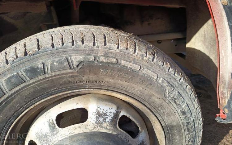 IVECO DAILY 35C13 BENNE AVEC COFFRE ACIER DIESEL – 171620 KMS – ANNEE 2016 ROUGE EB-651-DA