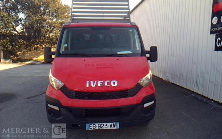 IVECO 35-130 BENNE DOUBLE CABINE ROUGE EB-923-AW