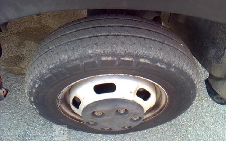 IVECO 35-130 BENNE DOUBLE CABINE ROUGE EB-923-AW