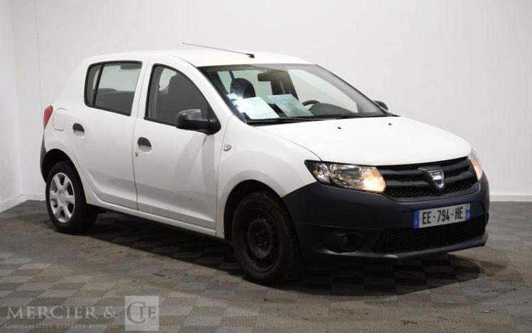 DACIA SANDERO 1,2 75 BLANC EE-794-HE
