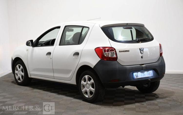 DACIA SANDERO 1,2 75 BLANC EE-794-HE