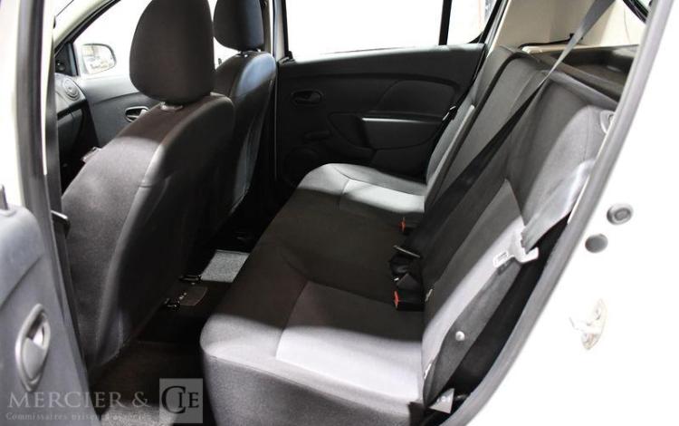DACIA SANDERO 1,2 75 BLANC EE-794-HE