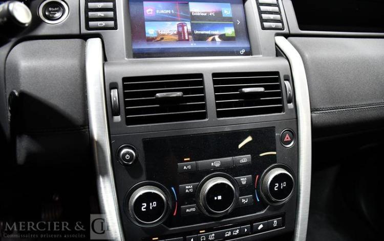 LAND ROVER DISCOVERY SPORT 2,0 TD4 150 HSE 4WD GRIS EF-339-BJ