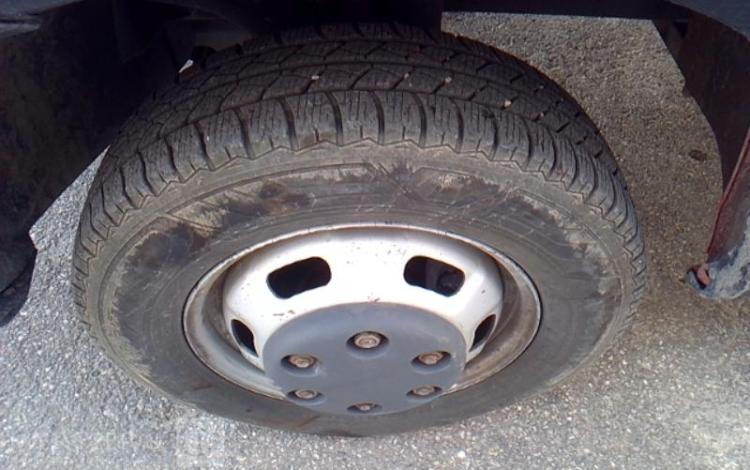 IVECO 35-130 BENNE SIMPLE CABINE COFFRE ROUGE EG-301-QX