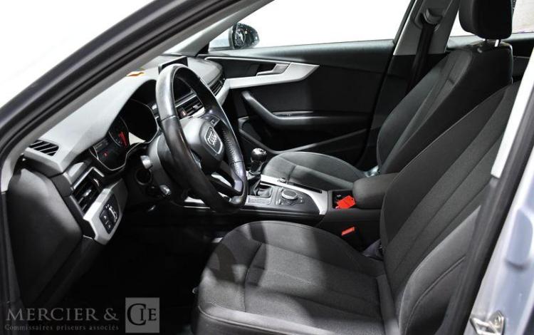 AUDI A4 2.0 TDI 150cv BUSINESS LINE GRIS EG-557-PW