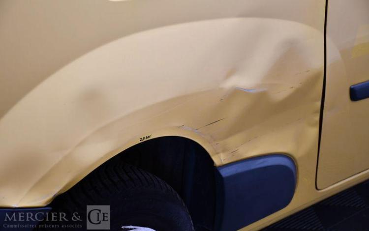 RENAULT KANGOO ZE 60ch 22KWH JAUNE EG-754-VK