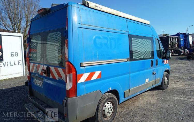 PEUGEOT BOXER  III Phase 3 Fourgon 335 L2H1 2.0 BlueHDi 16V  S&S 163 cv – ANNEE 2016 BLEU EH-077-NE