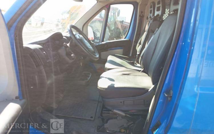 PEUGEOT BOXER  III Phase 3 Fourgon 335 L2H1 2.0 BlueHDi 16V  S&S 163 cv – ANNEE 2016 BLEU EH-077-NE