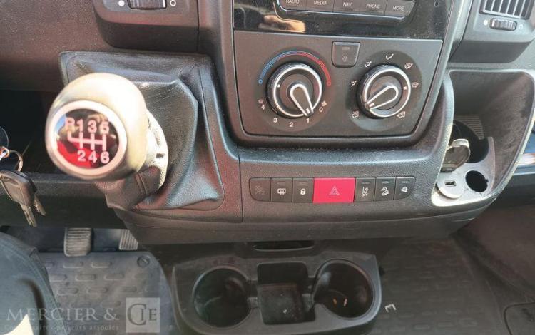 PEUGEOT BOXER  III Phase 3 Fourgon 335 L2H1 2.0 BlueHDi 16V  S&S 163 cv – ANNEE 2016 BLEU EH-077-NE