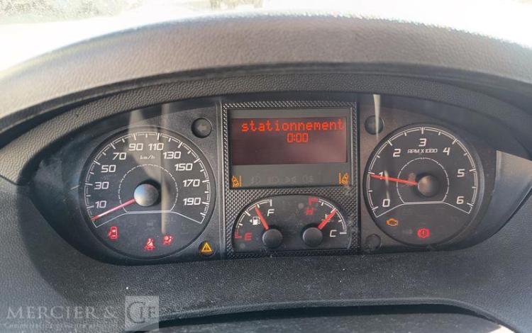 PEUGEOT BOXER  III Phase 3 Fourgon 335 L2H1 2.0 BlueHDi 16V  S&S 163 cv – ANNEE 2016 BLEU EH-077-NE