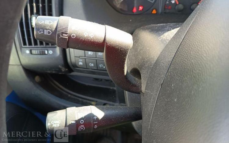 PEUGEOT BOXER  III Phase 3 Fourgon 335 L2H1 2.0 BlueHDi 16V  S&S 163 cv – ANNEE 2016 BLEU EH-077-NE