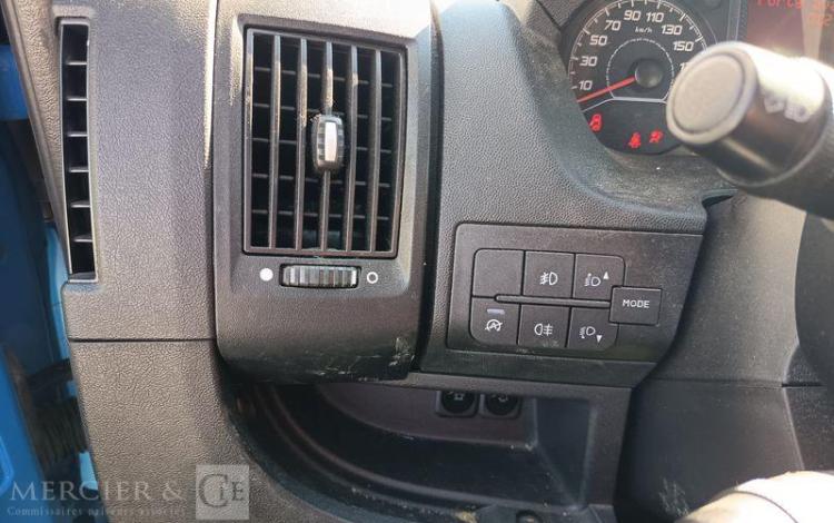 PEUGEOT BOXER  III Phase 3 Fourgon 335 L2H1 2.0 BlueHDi 16V  S&S 163 cv – ANNEE 2016 BLEU EH-077-NE