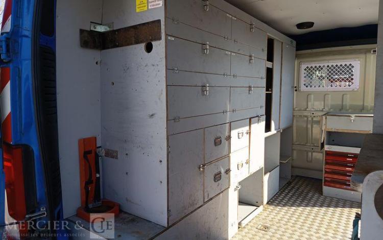 PEUGEOT BOXER  III Phase 3 Fourgon 335 L2H1 2.0 BlueHDi 16V  S&S 163 cv – ANNEE 2016 BLEU EH-077-NE