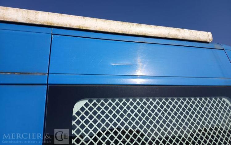 PEUGEOT BOXER  III Phase 3 Fourgon 335 L2H1 2.0 BlueHDi 16V  S&S 163 cv – ANNEE 2016 BLEU EH-077-NE