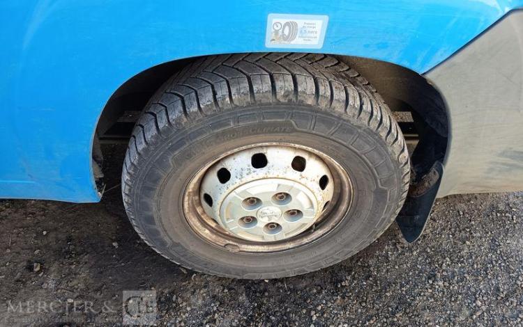 PEUGEOT BOXER  III Phase 3 Fourgon 335 L2H1 2.0 BlueHDi 16V  S&S 163 cv – ANNEE 2016 BLEU EH-077-NE