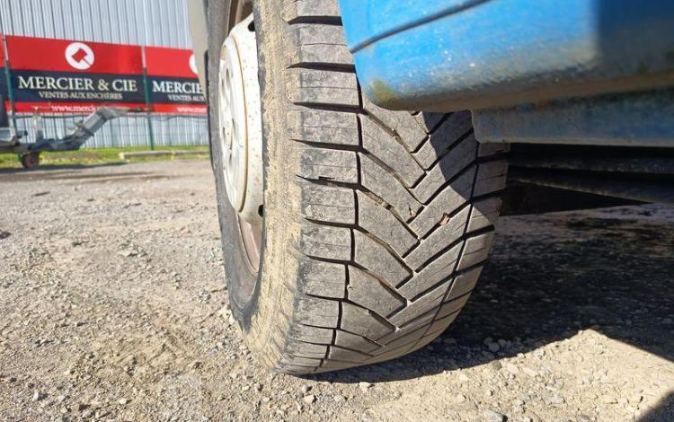 PEUGEOT BOXER  III Phase 3 Fourgon 335 L2H1 2.0 BlueHDi 16V  S&S 163 cv – ANNEE 2016 BLEU EH-077-NE