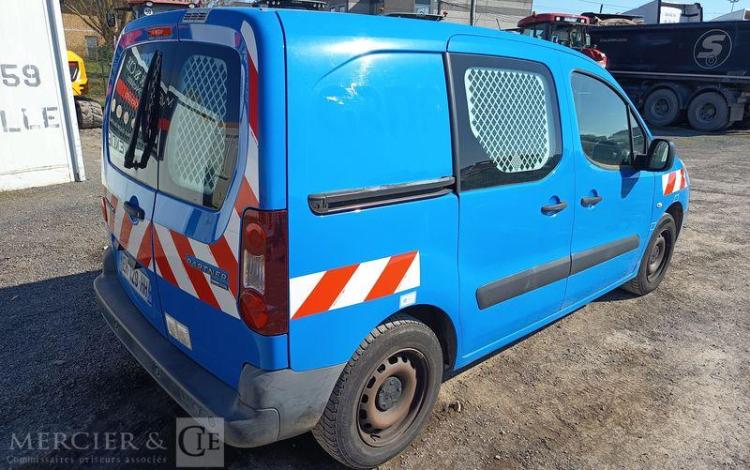 PEUGEOT PARTNER Utilitaire Phase 2 L1 850kg 1.6 Blue HDi FAP  S&S 99 cv – ANNEE 2016 BLEU EH-129-HH