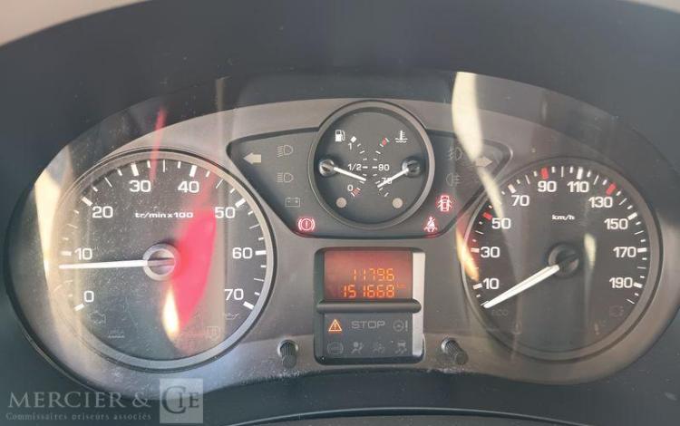 PEUGEOT PARTNER Utilitaire Phase 2 L1 850kg 1.6 Blue HDi FAP  S&S 99 cv – ANNEE 2016 BLEU EH-129-HH