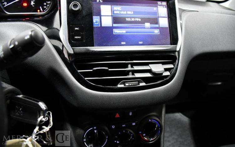 PEUGEOT 208 1.6 BLUEHDI 100cv ACTIVE BUSINESS GRIS EH-140-XL