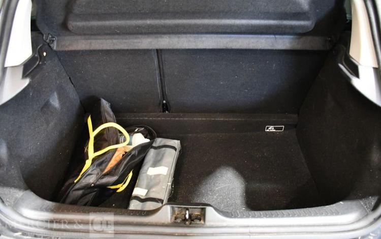 RENAULT CLIO 1,5 DCI 90CH ENERGY INTENS EDC NOIR EH-189-DG