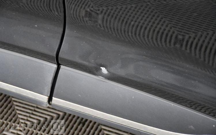 RENAULT CLIO 1,5 DCI 90CH ENERGY INTENS EDC NOIR EH-189-DG