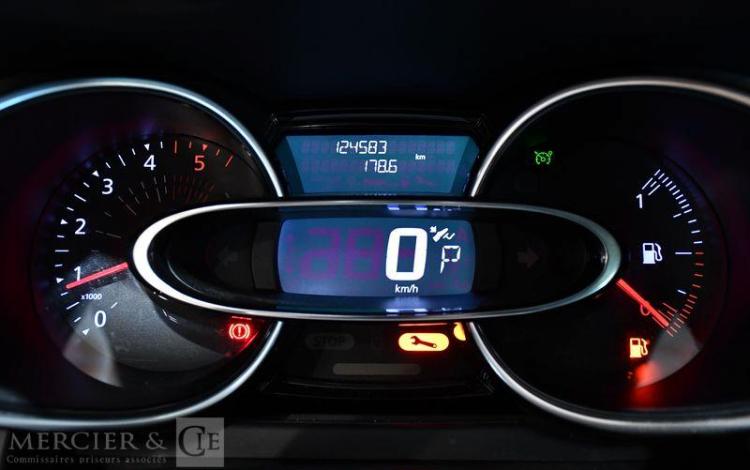 RENAULT CLIO 1,5 DCI 90CH ENERGY INTENS EDC NOIR EH-189-DG
