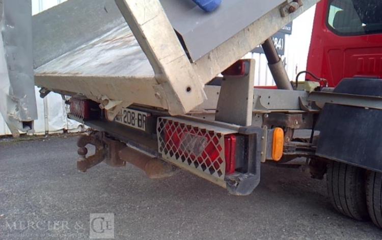 FORD TRANSIT BENNE DOUBLE CABINE ROUGE EH-208-BR