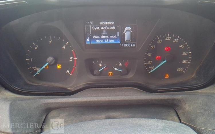 FORD TRANSIT BENNE DOUBLE CABINE ROUGE EH-208-BR