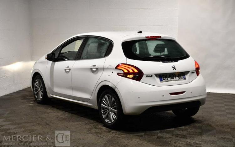 PEUGEOT 208 1.2 PURETECH 110ch ALLURE EAT BLANC EH-601-QL