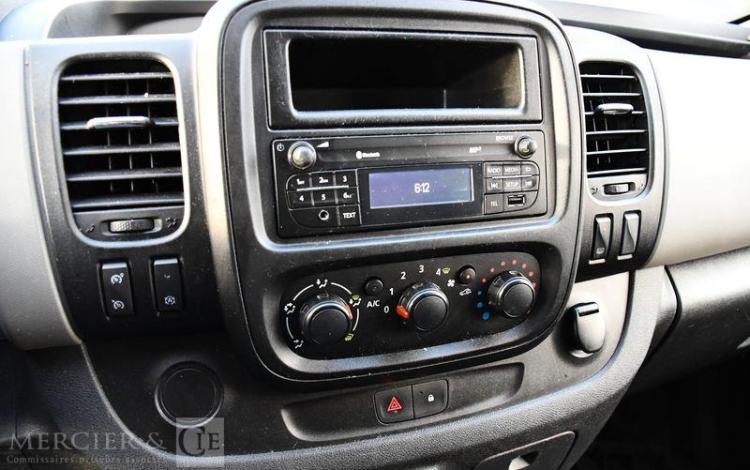 RENAULT TRAFIC COMBI 1.6 DCI 125 L1 ENERGY ZEN ROUGE EJ-174-CF