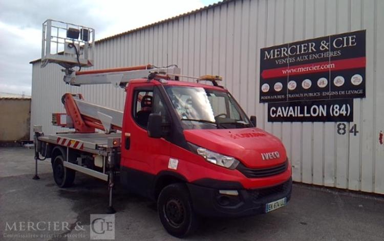 MULTITEL 35-120 NACELLE SUR VL  MX250 25M 3783H AN 2017 ROUGE EK-674-LL