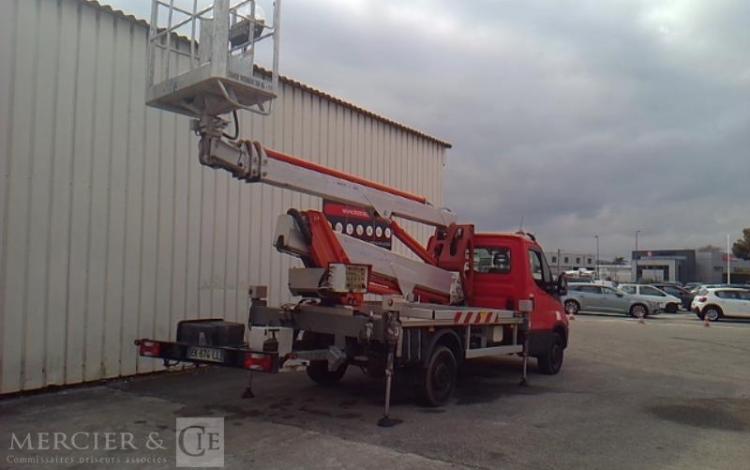 MULTITEL 35-120 NACELLE SUR VL  MX250 25M 3783H AN 2017 ROUGE EK-674-LL