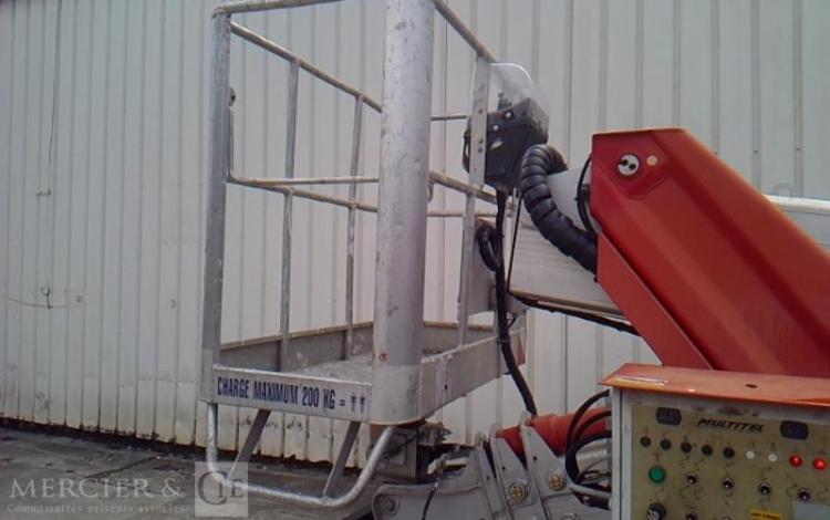 MULTITEL 35-120 NACELLE SUR VL  MX250 25M 3783H AN 2017 ROUGE EK-674-LL