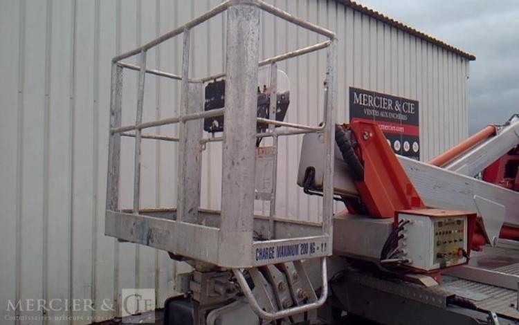 MULTITEL 35-120 NACELLE SUR VL  MX250 25M 3783H AN 2017 ROUGE EK-674-LL