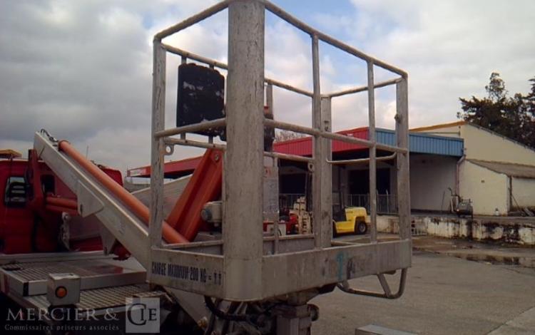 MULTITEL 35-120 NACELLE SUR VL  MX250 25M 3783H AN 2017 ROUGE EK-674-LL