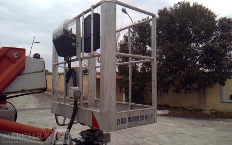 MULTITEL 35-120 NACELLE SUR VL  MX250 25M 3783H AN 2017 ROUGE EK-674-LL