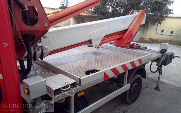 MULTITEL 35-120 NACELLE SUR VL  MX250 25M 3783H AN 2017 ROUGE EK-674-LL