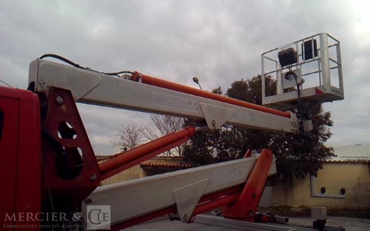 MULTITEL 35-120 NACELLE SUR VL  MX250 25M 3783H AN 2017 ROUGE EK-674-LL