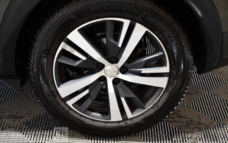 PEUGEOT 3008 1,6 BLUE HDI 120 GT LINE EAT VERT EL-128-DH