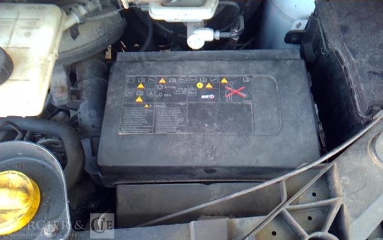 RENAULT TRAFIC L2H1 1,6 DCI 120 GD CFT BLANC EL-216-ZD