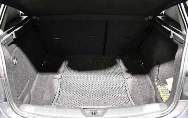 BMW SERIE 1 116 D 1,5 115 LOUNGE BVA GRIS EL-564-PV