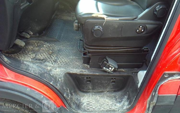 IVECO 35-120 BENNE DOUBLE CABINE ROUGE EN-027-FN