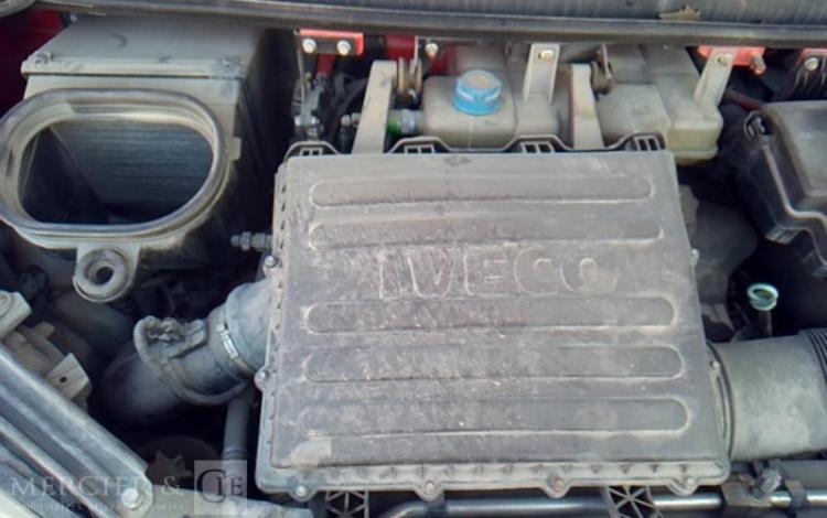 IVECO 35-120 BENNE DOUBLE CABINE ROUGE EN-027-FN