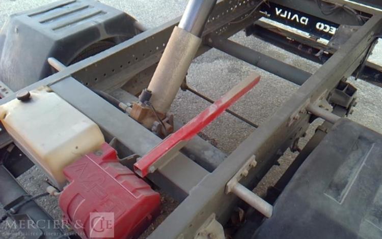 IVECO 35-120 BENNE DOUBLE CABINE ROUGE EN-027-FN