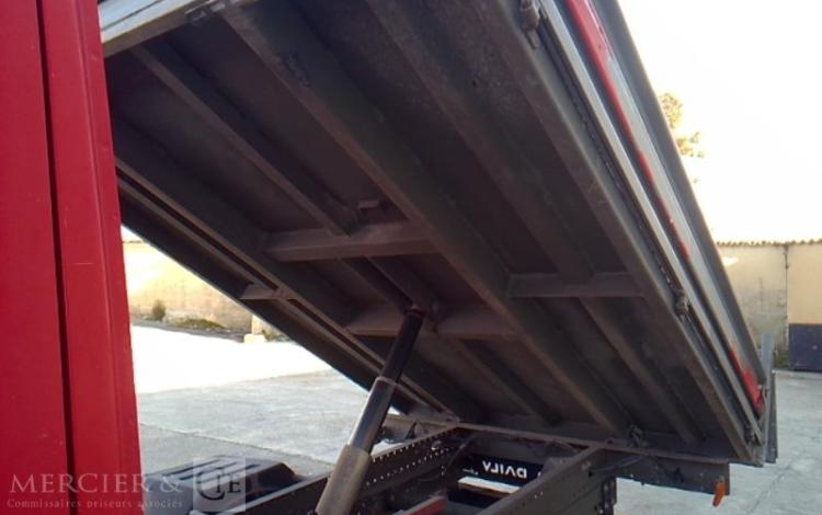 IVECO 35-120 BENNE DOUBLE CABINE ROUGE EN-027-FN