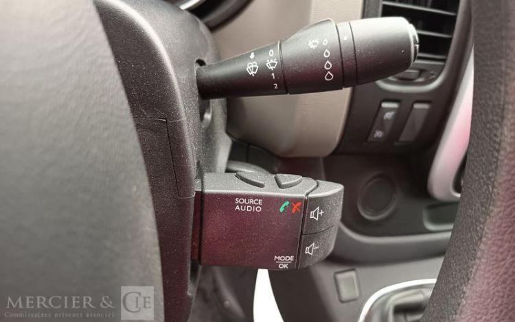 RENAULT TRAFIC 1,6 DCI 16V 120 CV AVEC NACELLE 091F – 9 M – 630 HEURES BLANC EN-947-BW