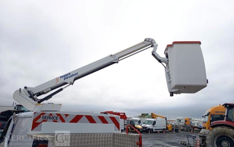 RENAULT TRAFIC 1,6 DCI 16V 120 CV AVEC NACELLE 091F – 9 M – 630 HEURES BLANC EN-947-BW