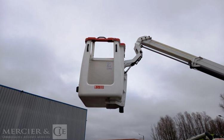 RENAULT TRAFIC 1,6 DCI 16V 120 CV AVEC NACELLE 091F – 9 M – 630 HEURES BLANC EN-947-BW